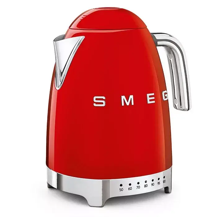 SMEG VÍZFORRALÓ, 50-es évek retro design, állítható vízhőfok, 1,7 liter, 2400 W, piros Akció