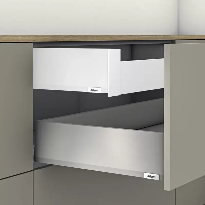 Azonnali szállítás MerivoBox 24" K magasságú Belső fiók 500mm-es Selyemfehér 40kg