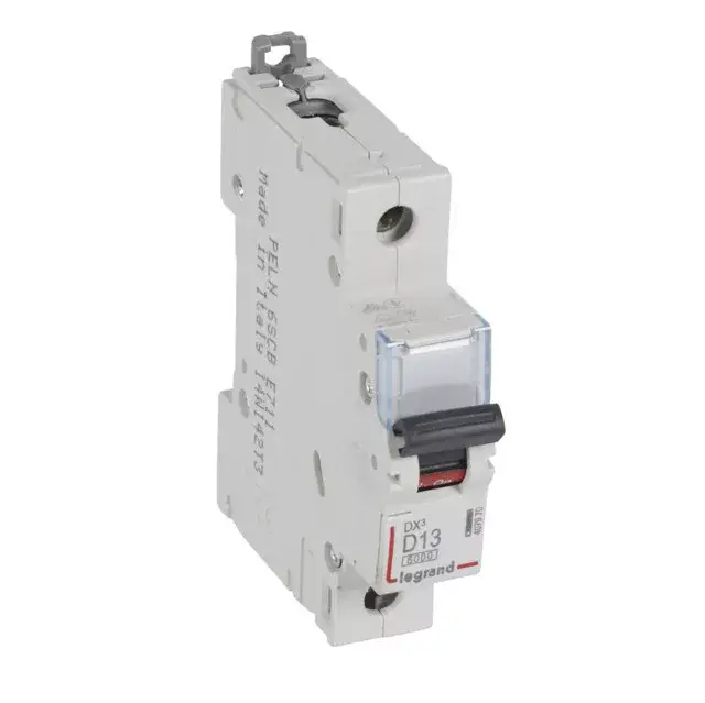 Outlet Legrand 407970 DX3 Kismegszakító. 1P, 13A, D karakterisztika, 6kA