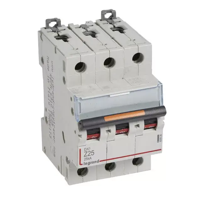 Biztonságos vásárlás Legrand 409926 DX3 kismegszakító 25kA 3P Z25 ( Legrand 409926 )