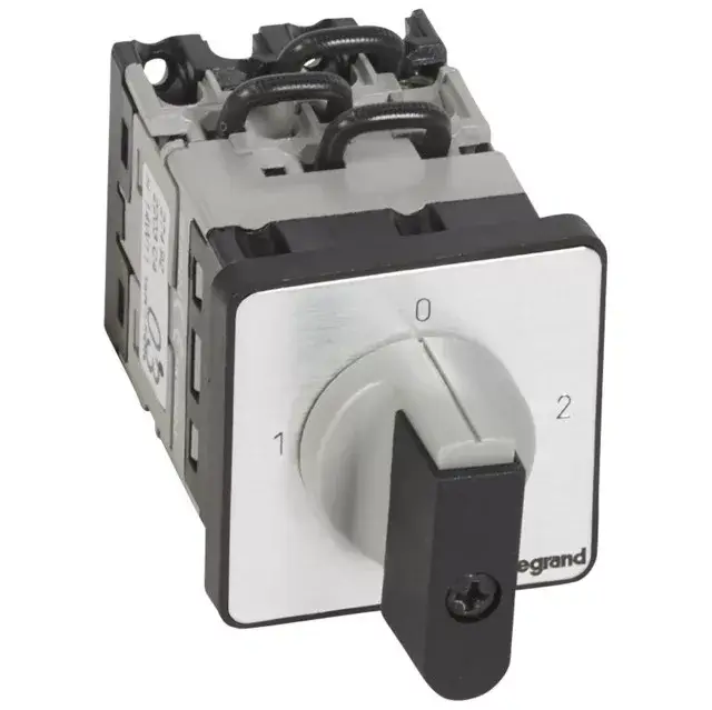 Legrand 027492 Görgős kapcsoló 3P 16A PR12 1-0-2 90° ( Legrand 027492 ) Szuper ajánlat