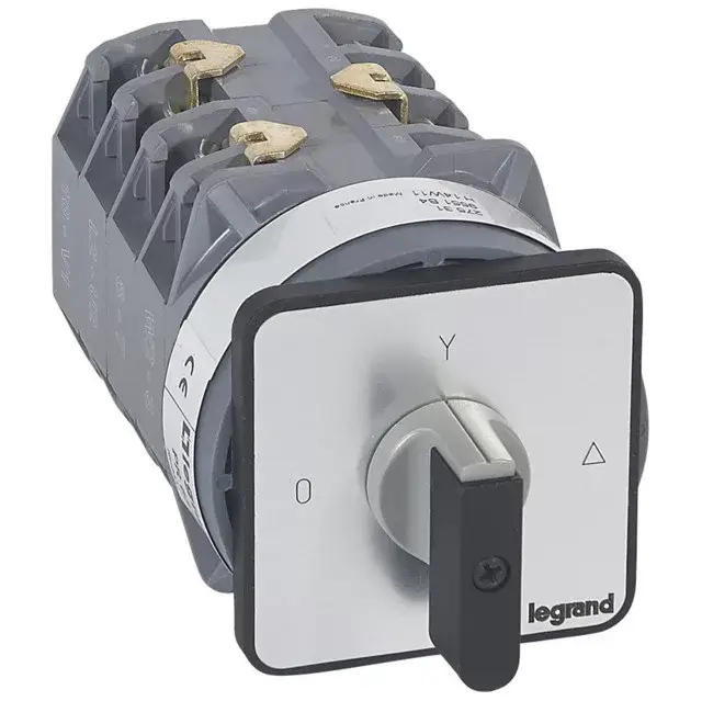 Legrand 027531 Görgős kapcsoló 3P 22kW PR63 0-Y-DELTA ( Legrand 027531 ) Utolsó esély
