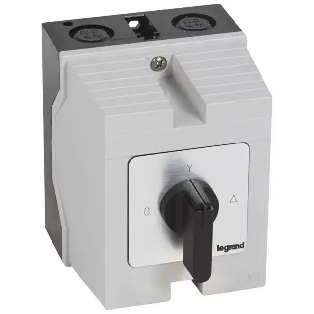 Olcsóbb Legrand 027782 Tokozott görgős kapcsoló 3P 11kW PR26 0-Y-DELTA ( Legrand 027782 )