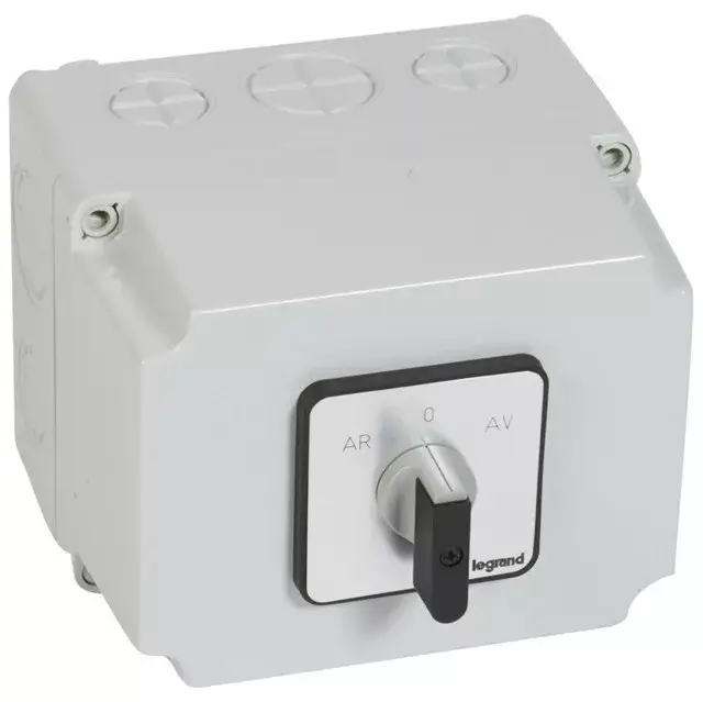 Legrand 027784 Tokozott görgős kapcsoló 3P 18,5kW PR40 AR-0-AV ( Legrand 027784 ) Utolsó esély