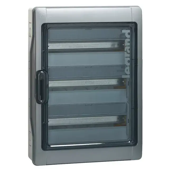 Vedd meg online Legrand 414037 Plexo3 DC védett elosztó 54 modul, 3 sor, átlátszó ajtóval, IP65, falon kívüli, 622x448x161mm