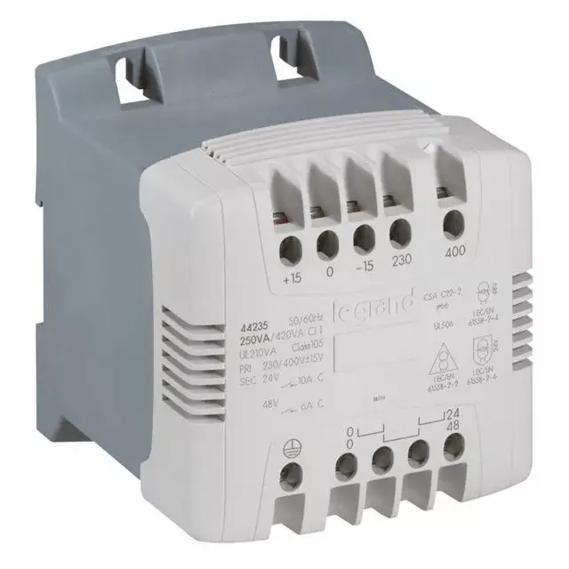 Legrand 044266 vez. és lev. transzformátor 230-400V / 115-230 V 400VA ( Legrand 044266 ) Vedd meg online