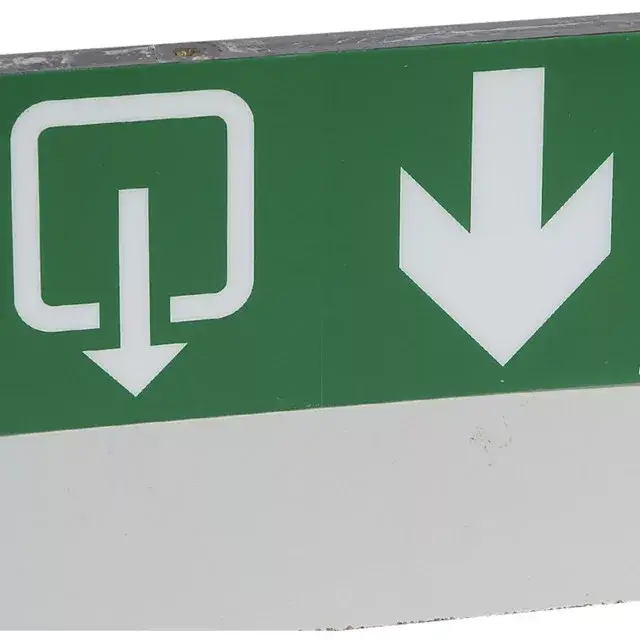 Korlátozott ajánlat Legrand 661801 U34 piktogram 127x254 mm, kijárat, helységből ( Legrand 661801 )