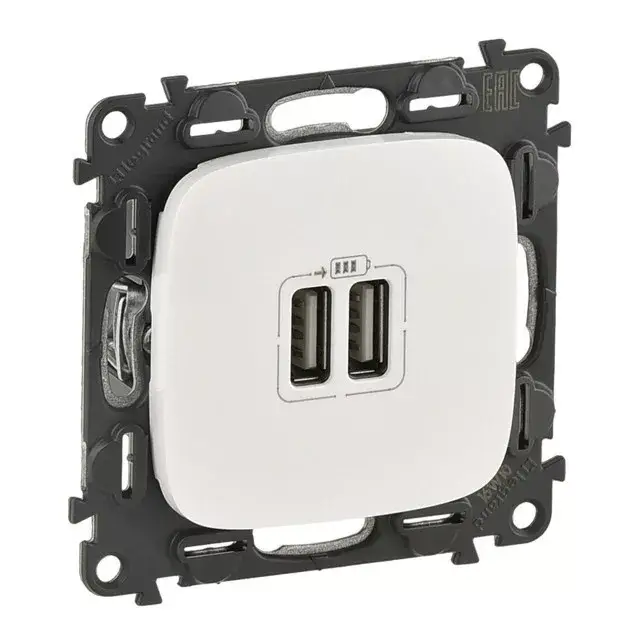 Nézd meg most Legrand 754995 Valena Allure Kettős USB töltőaljzat, burkolattal, Fehér ( Legrand 754995 )