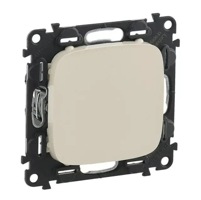 Legrand 755186 Valena Allure Vakfedél, Elefántcsont ( Legrand 755186 ) Utolsó esély
