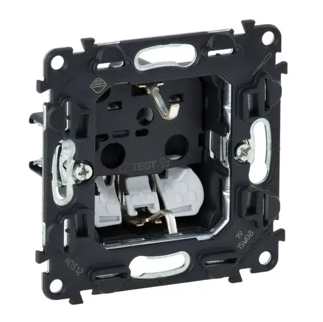 Akciós ár Legrand 753020 Valena InMatic 2P+F csatlakozóaljzat mechanizmus gyermekvédelemmel, rugós vezetékbekötéssel ( Legrand 753020 )