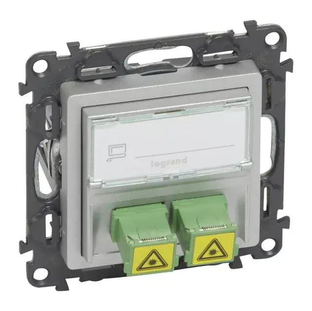 Legrand 753330 Valena Life SC/APC egymódusú optikai csatlakozóaljzat alumínium ( Legrand 753330 ) Vedd meg online