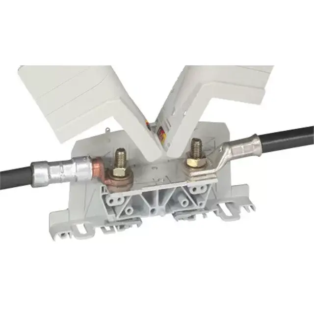 Legrand 039015 Csatlakozó blokk réz/alumínium, lapos-lapos 300 ( Legrand 039015 ) Gyors kiszállítás