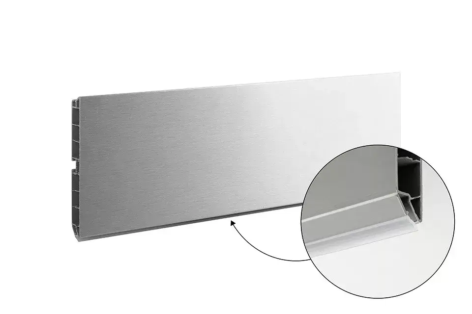 Szezonális akció SCILM szokli lábazati takaró előlap 120 mm (4m), csiszolt alumínium