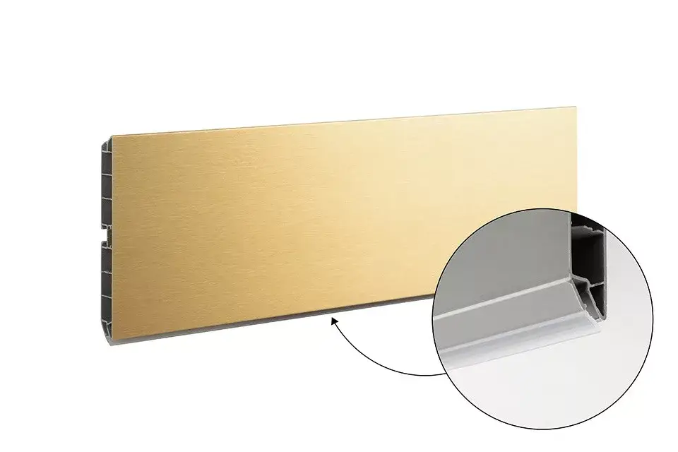 Vedd meg most SCILM szokli lábazati takaró előlap 120 mm (4m), csiszolt arany