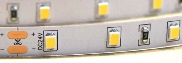 Azonnal elérhető StrongLumio LED szalag, 6W/m 24V, semleges fehér