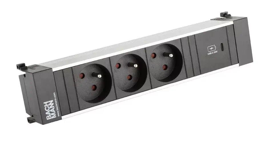 BACHMANN 916.530 rész 3x 230V + USB C 30W csatlakozóegység Akciós ár