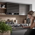 Akciós ár REHAU Flipdoor Bianco, fényes/karosszériafehér 900/780 mm
