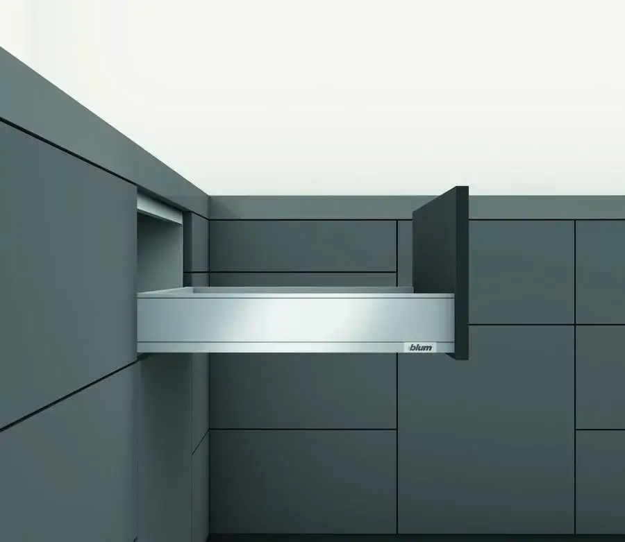Akciós ár K-BLUM Legrabox M 500 mm/40 kg,szürke,csavar+protiskl.Ago-rendszer 90 (822x474)a