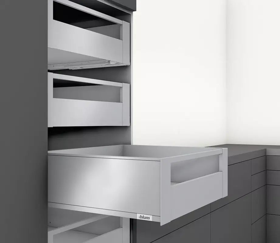 Vásárlói kedvenc K-BLUM Legrabox C Pure 600mm/70 kg, Blumotion/TOB, karbon CS-M, belső, reling