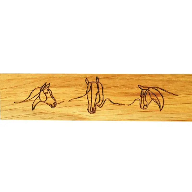 Árcsökkenés HORSES, Tömörfa bútorfogantyú, olajozott tölgy, gravírozott, 128 - 160 mm furattávval