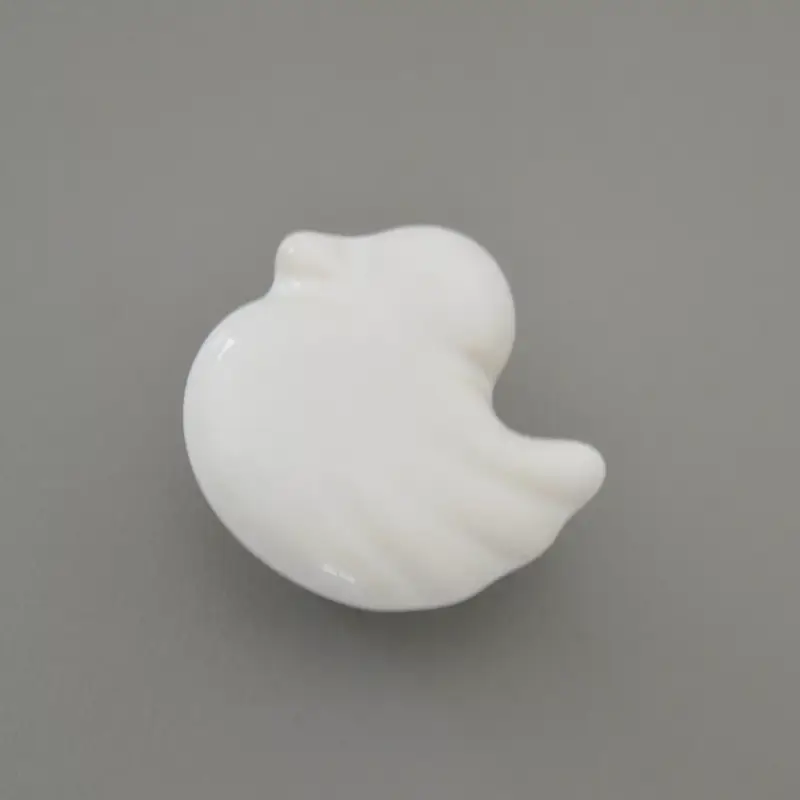 Szuper akció Csibés porcelán bútorgomb, fehér - arany színű talp résszel