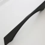 Biztonságos vásárlás Z132 Fekete, fém bútorfogantyú, 160 mm furattávval