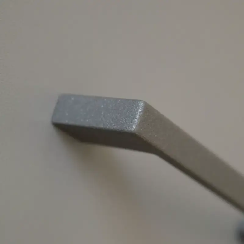 2576_480 Fém bútorfogantyú, antracit szürke színű, 480 mm furattávval Azonnal elérhető