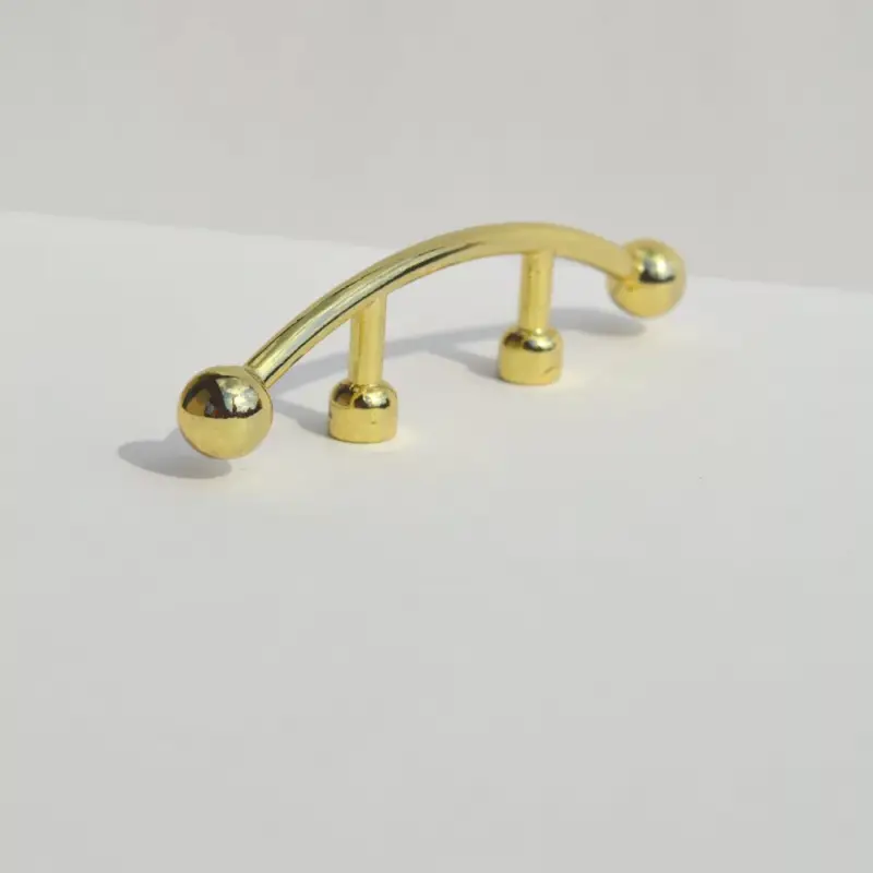 Metall-Möbelgriff, gold, 32 mm Lochabstand Ajánlat