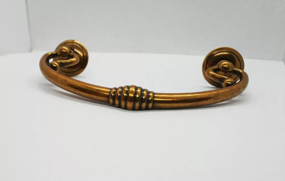 Biztonságos fizetés Möbelgriff aus Metall, bronzefarben, 96 mm BA, Vintage-Stil