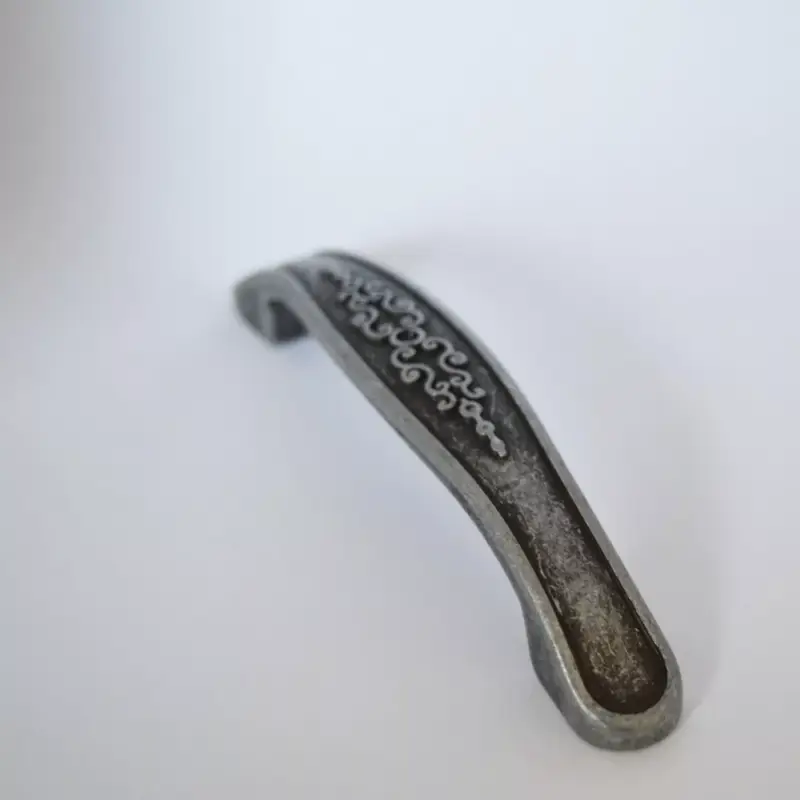 Kihagyhatatlan ajánlat Metall-Möbelgriff, Farbe antikschwarz, Bohrung 96 mm