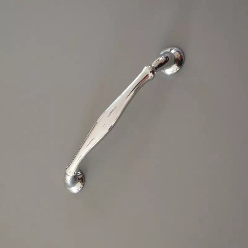 Akció Kunststoff-Möbelgriff, chromfarben, mit 128 mm Bohrung