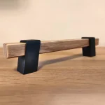 BEAM, Metall lackierter Eichenmöbelgriff, 128 mm Bohrungsabstand Azonnal elérhető