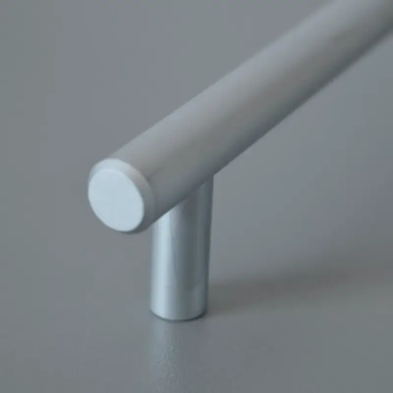 HRAZDA Metall-Möbelgriff, Stange, matt verchromt, mit Bohrung 224 mm Prémium