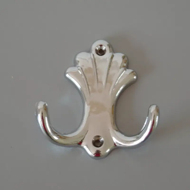 15.722.00.07 Glänzendes Chrom, Metallgarderobe Gyors szállítás