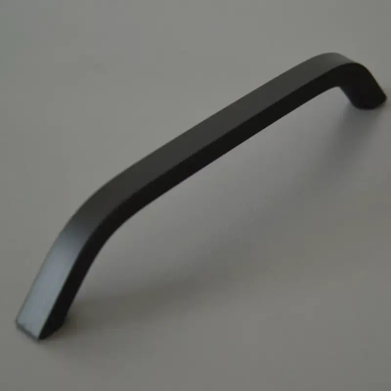 Gyors kiszállítás 6065_MF Mattschwarzer Metall-Möbelgriff 192 mm