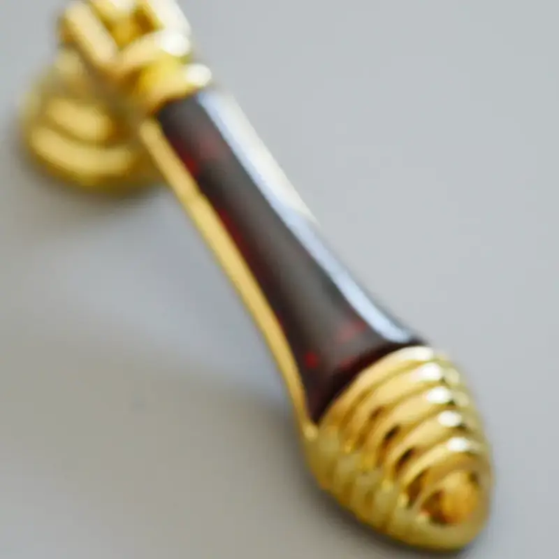 Klassischer gold-Dunkelbraun Möbelknopf aus Metall und Kunststoff Prémium