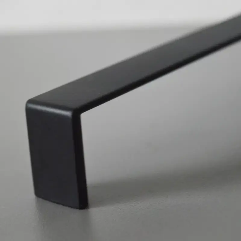 Vásárlói kedvenc 2389_96 Metall-Möbelgriff, mattschwarz, 96 mm Lochabstand