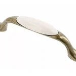 Legkelendőbb Porzellan-Metall-Möbelgriff, Bronze - mit weißem Porzellanteil, Bohrung 96 mm