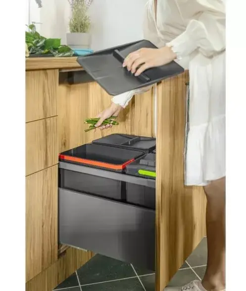 Korlátozott ajánlat AxiSpace 600 mm, Integrierter Trennmüllbehälter, 4 Behälter, 1x15L, 3x7L mit Deckeln