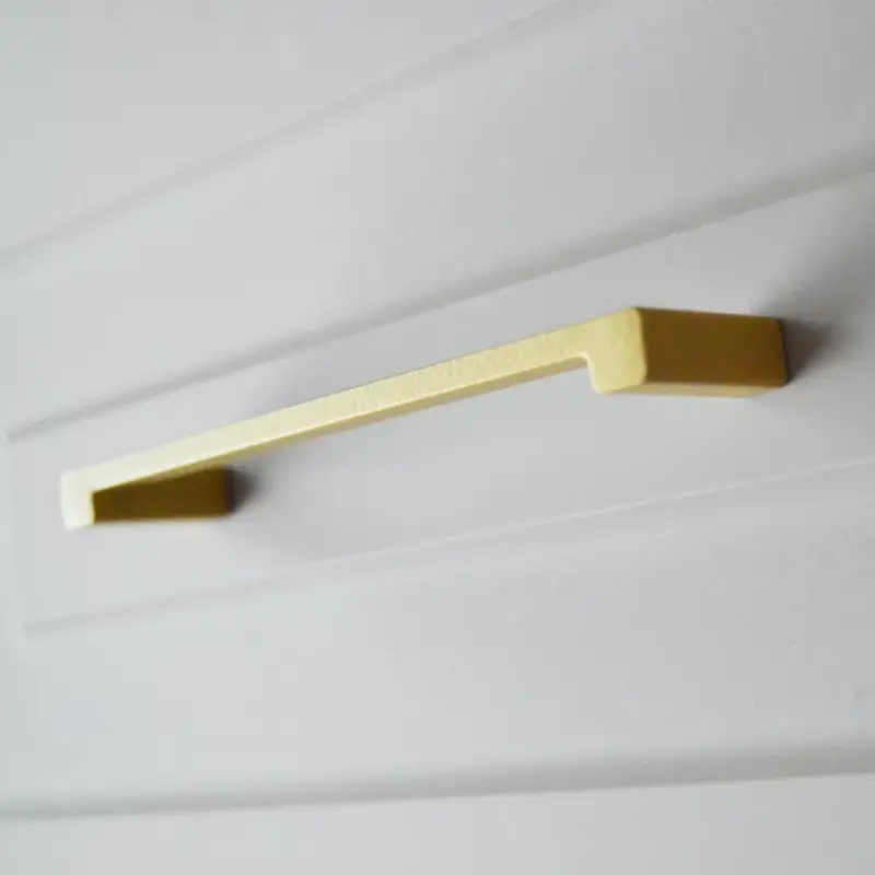 Z306_96_MA, Metall-Möbelgriff mit strukturierter Oberfläche, matt goldfarben, 96 mm Lochabstand Akciós ár