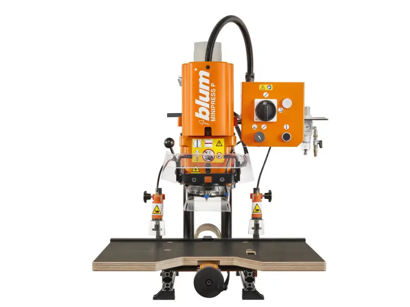 Expressz szállítás BLUM MINIPRESS P Fúró és vasalatbepréselő gép, függőleges fúrás, 230 V/50 Hz, Elszívó csatlakozó
