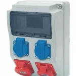 AcQUA 9 modulos szerelt doboz /2db ht.alj+1db 5P 16A+ 1db 5P 32A/, 3958_4, Famatel S.A Kihagyhatatlan ajánlat