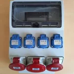 Olcsó Szerelt 12 modulos ipari doboz 4db HT, 2db 5P 16A, 1db 5P32AIP44, 3959_66, Famatel S.A
