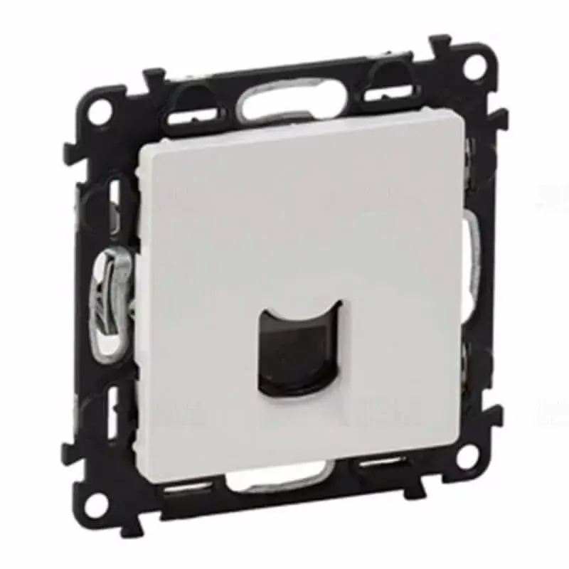 Árcsökkenés Legrand Valena Life 1xRJ45 Cat. 6 UTP csatlakozóaljzatfehér, Legrand 753142