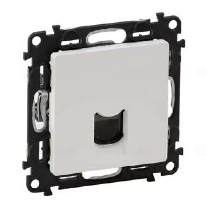Különleges ajánlat Legrand Valena Life 1xRJ45 Cat. 6A STP csatlakozóaljzatfehér, Legrand 753148