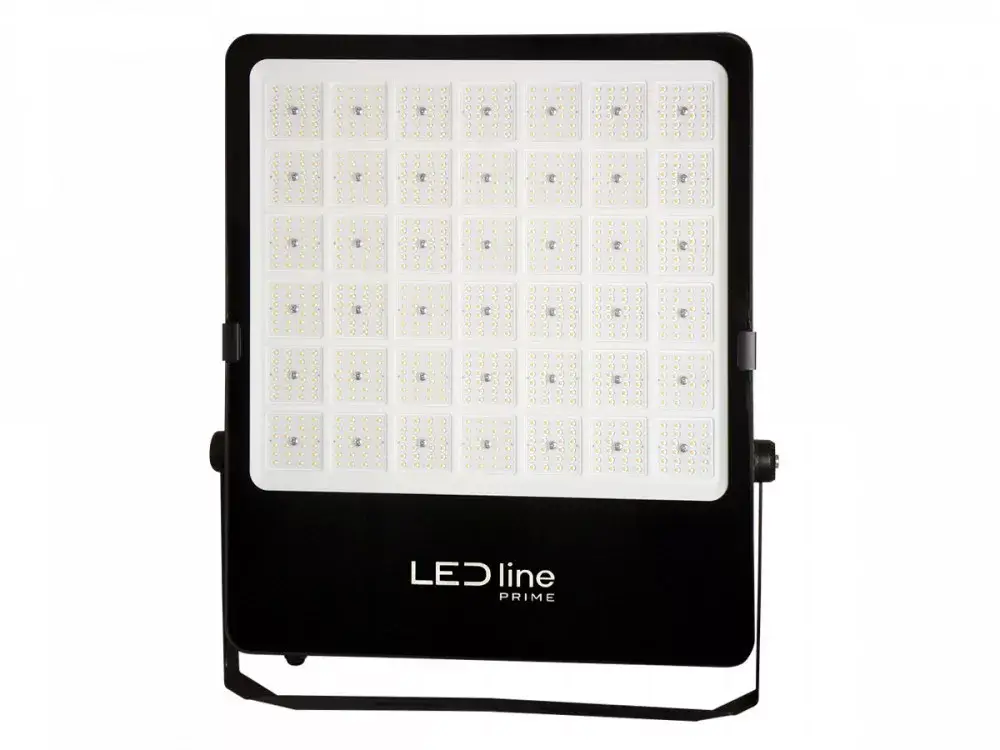 Azonnal elérhető FLUX LED-reflektor, 30°, IP66, 600 W, Természetes fehér, fekete LL-202634 SpectrumLED